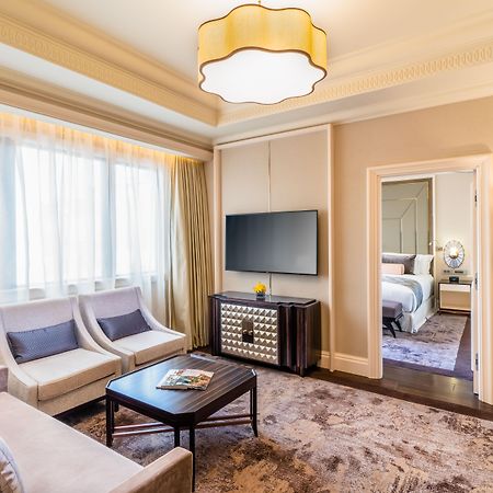 Hotel Caravelle Saigon à Hô Chi Minh-Ville Extérieur photo A suite at the hotel