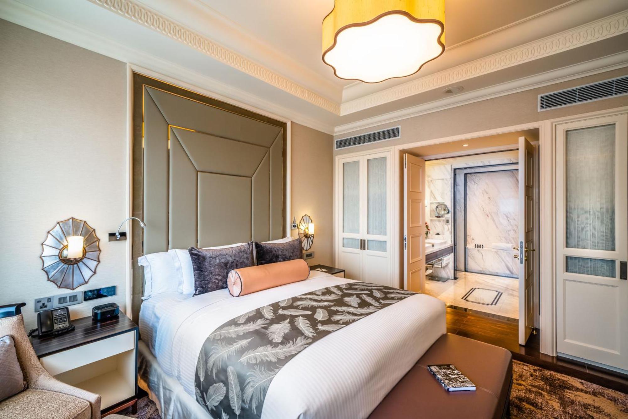 Hotel Caravelle Saigon à Hô Chi Minh-Ville Extérieur photo Deluxe Suite